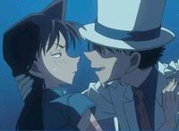 名侦探柯南：天空遇难船怪盗基德想占小兰的便宜？