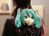 为了让年轻人追虚拟偶像，大厂们拼了