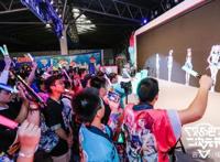 十年轮回后，贴吧和QQ各自选择了怎样的转型？