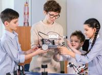 在严峻的国际环境影响下，国内玩具品牌应如何发力？