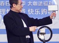 《百变大咖秀》再度喜获三网第一！王祖蓝一人分饰两角超惹眼