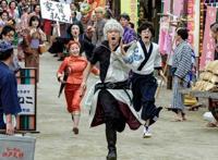 那些“动漫毁真人”的漫改，帅哥美女放飞自我，桥本环奈乐在其中