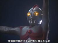 面对失恋的真一同学，矢的猛老师教育他要微笑对待心中的痛苦