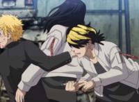 男主以为改变结局救下场地，可场地着急对付稀咲，在紧要关头倒下