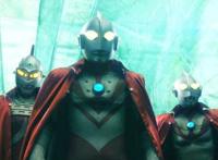 奥特曼恶搞漫画，总是遇到触手类怪兽，只剩皮套的这张莫名搞笑