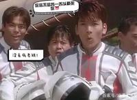 奥特曼：迪迦跟怪兽“交流”时的动作令人不容直视！网友：毁三观