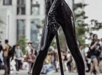 《无头骑士异闻录》赛尔提.史特路尔森cos：性感的男孩子大长腿亮瞎眼怎么比女生还好看