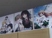 盘点动漫中角色乱入的5个镜头，夏娜炮姐同框，初音未来也客串？