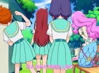 再现英雄救美，独来独往的光之美少女泷泽飞鸟很有范