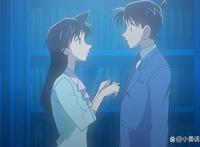 你以为柯南动画只在正片里撒糖？不，它在剧场版里撒更多