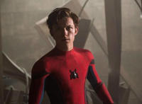 超级英雄们扒下制服后，他们穿什么？