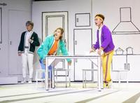 漫画《请把我哥带走》被改成音乐剧，请来了偶像练习生主演