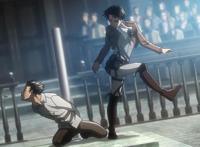 动漫中的“飞踢”瞬间，利威尔兵长是鬼畜素材，毛利兰的威力太强了