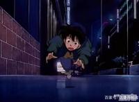 《名侦探柯南》：工藤新一变小后有多惨？跑个1000米都使劲喘！