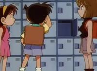 名侦探柯南：柯南竟当众说出自己变小的事实，灰原哀登场事件开始