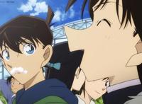 柯南：电视台重映《变小的名侦探》引起回忆杀，新兰cp又甜又虐