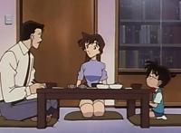 蜡笔小新：动漫离谱事件，柯南上25年一年级不算啥，小新永远5岁