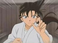 名侦探柯南：新一有多爱小兰？他遭遇生死危机时的反应说明了一切