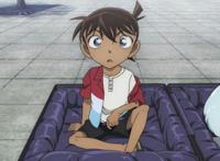 绀青之拳：小兰和园子认不出变黑的柯南并不奇怪，角色日常撞脸