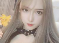 腐团儿直播读邮件，却发现自己粉丝都是高中生，网友：吃嫩草？