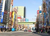 动漫迷的圣地，动漫城秋叶原，一条“女仆街”宅男们向往的地方