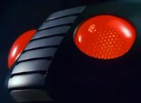 这特摄是漫友童年噩梦，魔法才能打败魔法，故他们用怪物对付怪物