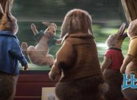 兔兔也太可爱了！《比得兔2：逃跑计划》曝满载而归海报欢乐过年