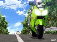 爆音少女助力辛普森走红，自带神秘感的高颜值头盔，你get了吗？