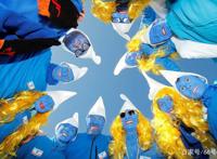 蓝精灵聚会简直群魔乱舞！网友：怪不得格格巫阿兹猫想要抓它们