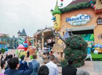 亚太区首座蓝精灵乐园盛大开园，蓝色风潮引爆申城