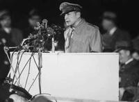 麦克阿瑟口中“十二岁男孩”日本、西方眼中日本“道德放纵”图画