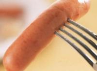 街边2元1根香肠到底是什么做的？知道真相后，我拿香肠的手颤抖了