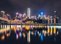 重庆48小时｜在这座火辣的城市里，体验它的5D魔幻感