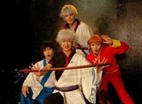 日漫御用cv穿上自己配音角色的衣服，银桑痞帅大叔，最美的是他