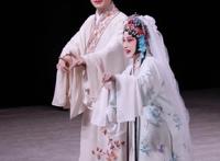 四月观演指南来啦！戏很多，到时候一起来看吧！