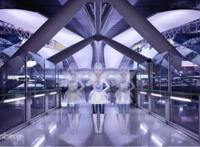 她可能是史上最酷的coser，星辰、宇宙和外星人，比科幻还要科幻