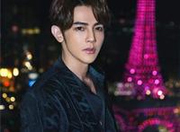 汪东城酷帅亮相时装周网友大赞“黑马王子超有型”