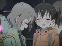 《登山少女》作者乘电车发现车内全是自己的画作，简直尴尬又羞耻