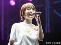 “笑不露齿”的花泽香菜，配音黑历史，从女神到病娇，你还爱吗？