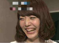 “笑不露齿”的花泽香菜，配音黑历史，从女神到病娇，你还爱吗？