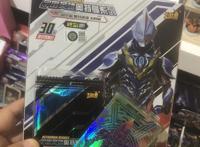 最近很多娃痴迷买它!男孩们老躲在厕所“交易”，有妈妈冲进小卖部发飙