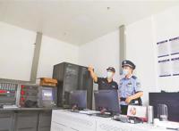 《公安光影》——2021年第五期：考场外那些坚毅暖心的“藏青”警色