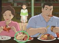 《千与千寻》里，千寻爸爸吃了变成猪的食物是啥？原画师PO图解谜