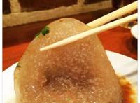 《千与千寻》里，千寻爸爸吃了变成猪的食物是啥？原画师PO图解谜