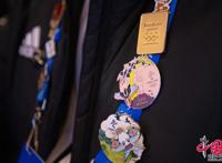 从中国式浪漫到双奥之城魅力小小徽章见证奥运情怀