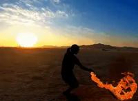 日本火焰艺术家打造真实附魔刀，鬼灭之刃里的特效原来是真的