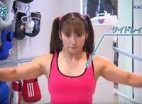 《健身少女》真人MV油管播放量破亿，女主饰演者如今已成筋肉人