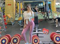 2D画风下的健身少女少有美感？你大概看惯了现实版的“蜜桃系”