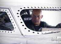 中国影史64部电影票房破十亿，裂变式增长还在继续（附全部榜单）