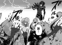 一拳超人：S级英雄驱动骑士有多强？随身携带圣衣，像个圣斗士